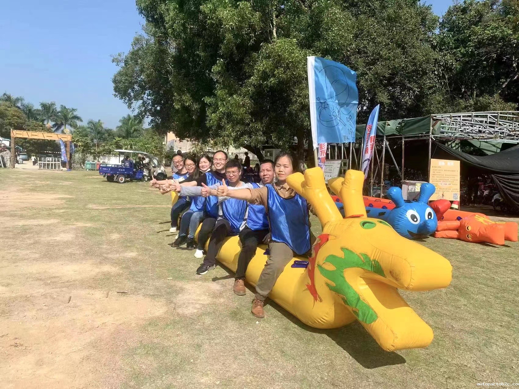 【百度雷竞技团建日记】以冬日的名义,赴一场欢乐聚会!(图3) 【百度雷竞技团建日记】以冬日的名义,赴一场欢乐聚会!(图3)