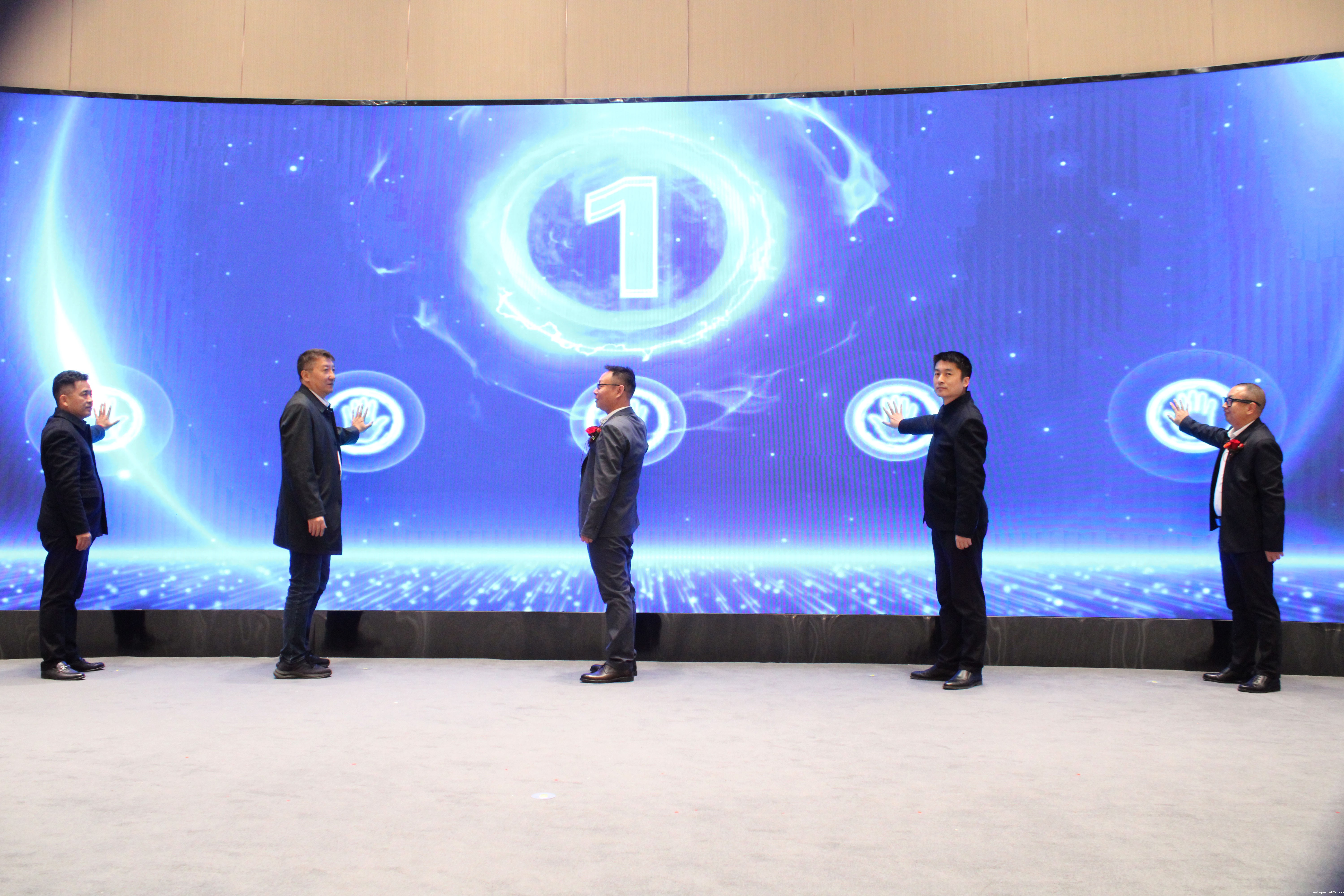 【智慧引领未来 创新驱动发展】陕西百度雷竞技国产信息化终端设备设计研发生产基地正式投产(图7) 【智慧引领未来 创新驱动发展】陕西百度雷竞技国产信息化终端设备设计研发生产基地正式投产(图7)