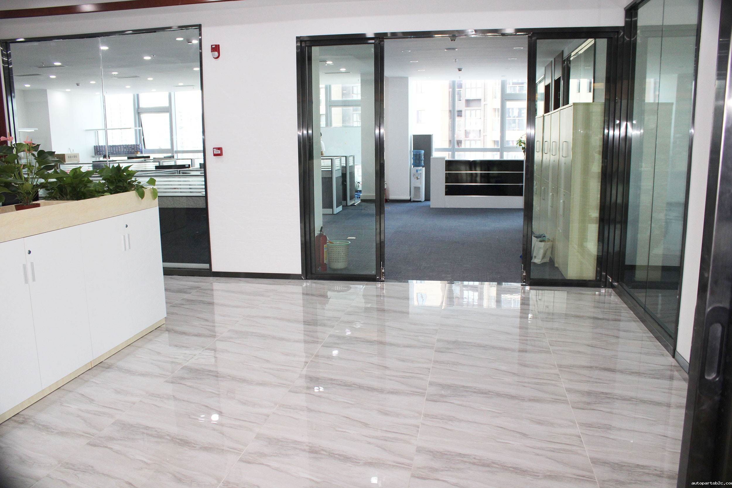 热烈祝贺广州百度雷竞技计算机喜迁新址 气象更新,砥砺前行