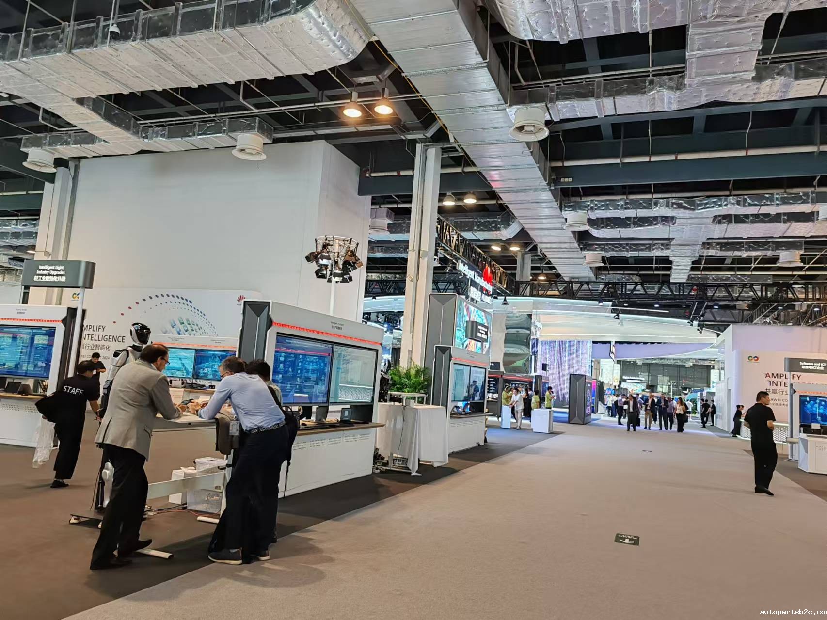 【共赢行业智能化】百度雷竞技计算机携手鲲鹏模组金融工控机,受邀参加华为全联接大会2024!(图6) 【共赢行业智能化】百度雷竞技计算机携手鲲鹏模组金融工控机,受邀参加华为全联接大会2024!(图6)